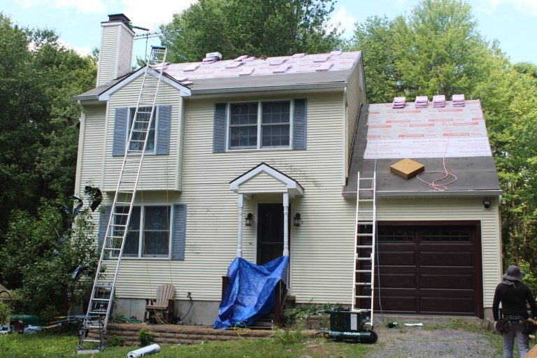 siding contractor Saratoga Springs 768x512