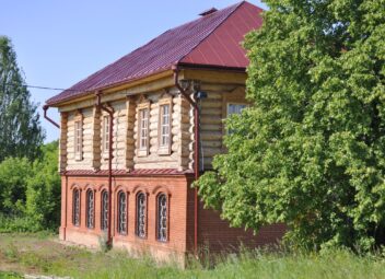repair Rotted wooden roof